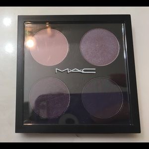 Mac A Passionate Quest Eyeshadow Palette